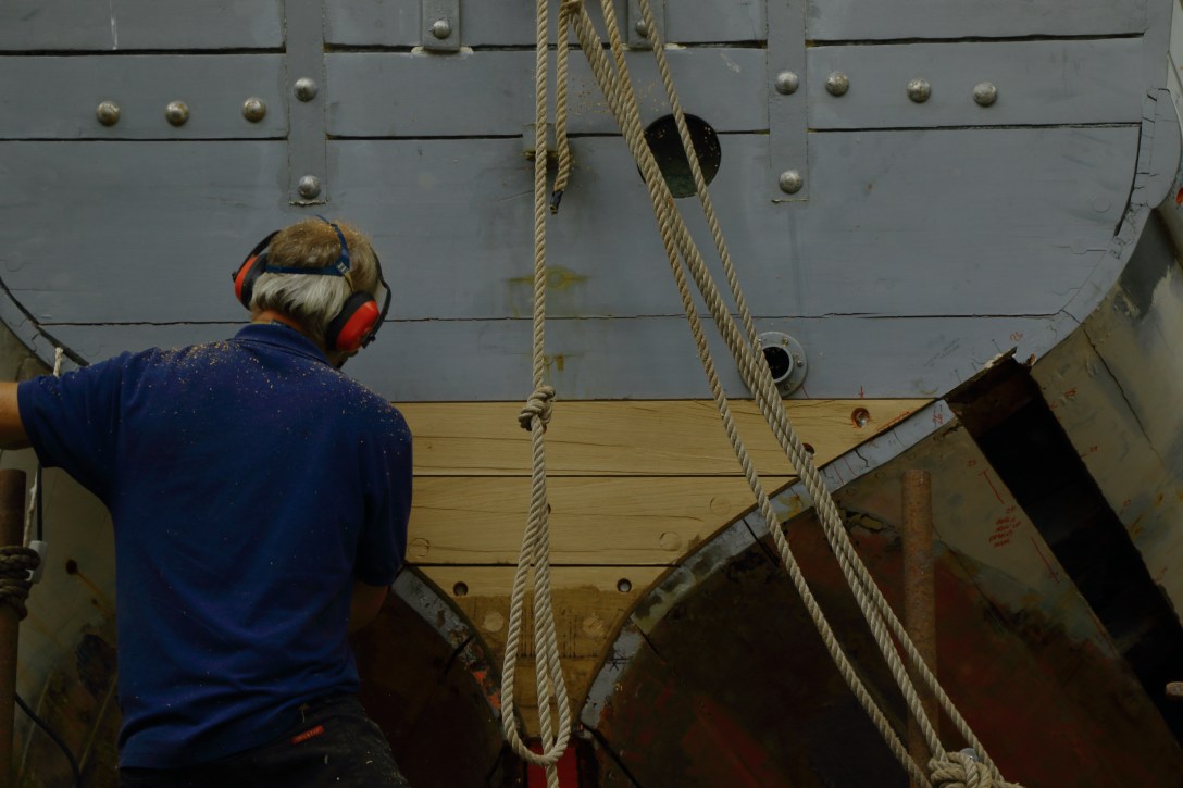 pete transom edit.JPG